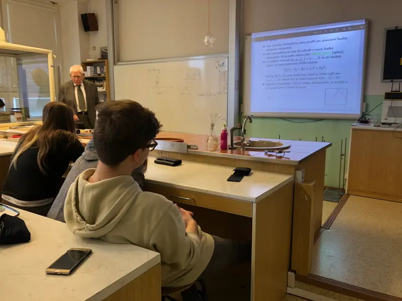 Nebojte se vědy 2018 aneb akademici přednáší našim studentům