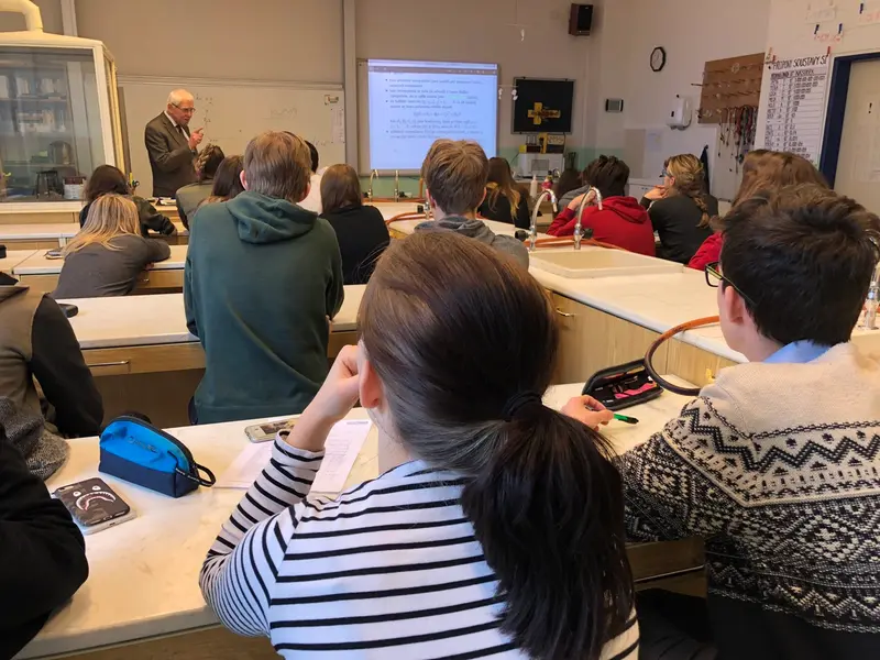 Nebojte se vědy 2018 aneb akademici přednáší našim studentům