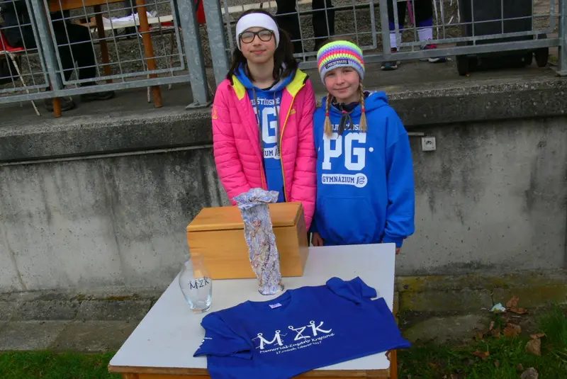9898_MZK_17/03_MZK_17