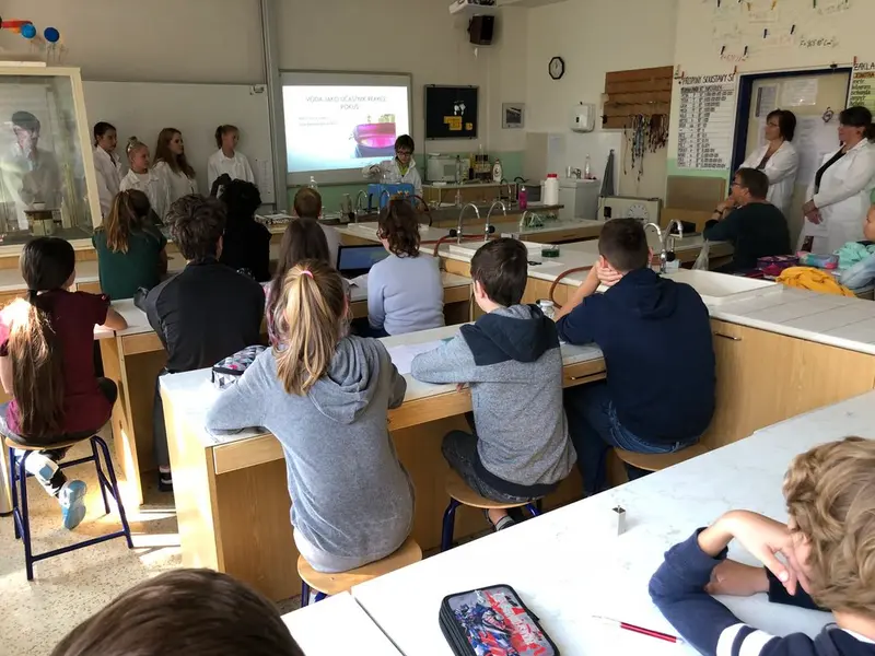 Dílna Voda - praktická výuka v terénu i laboratoři