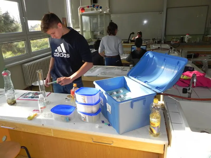 Dílna Voda - praktická výuka v terénu i laboratoři