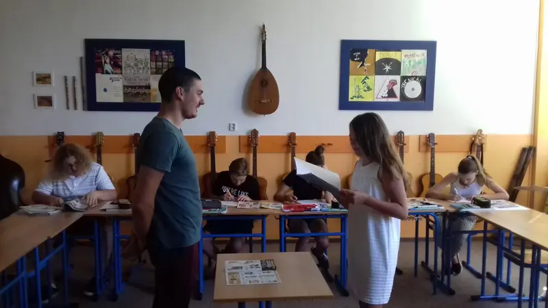 Rodilí mluvčí v hodinách francouzštiny