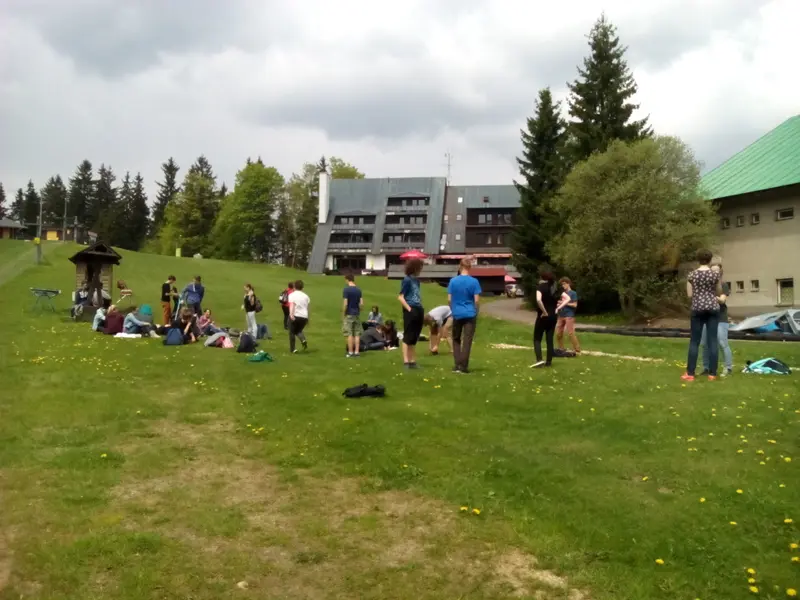 9956_ExkurzeHarrachov/10SKLARNA