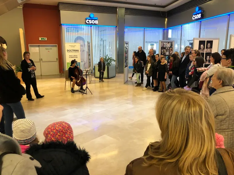 VERNISÁŽ VÝSTAVY K 12. ROČNÍKU FOTOGRAFICKÉ SOUTĚŽE