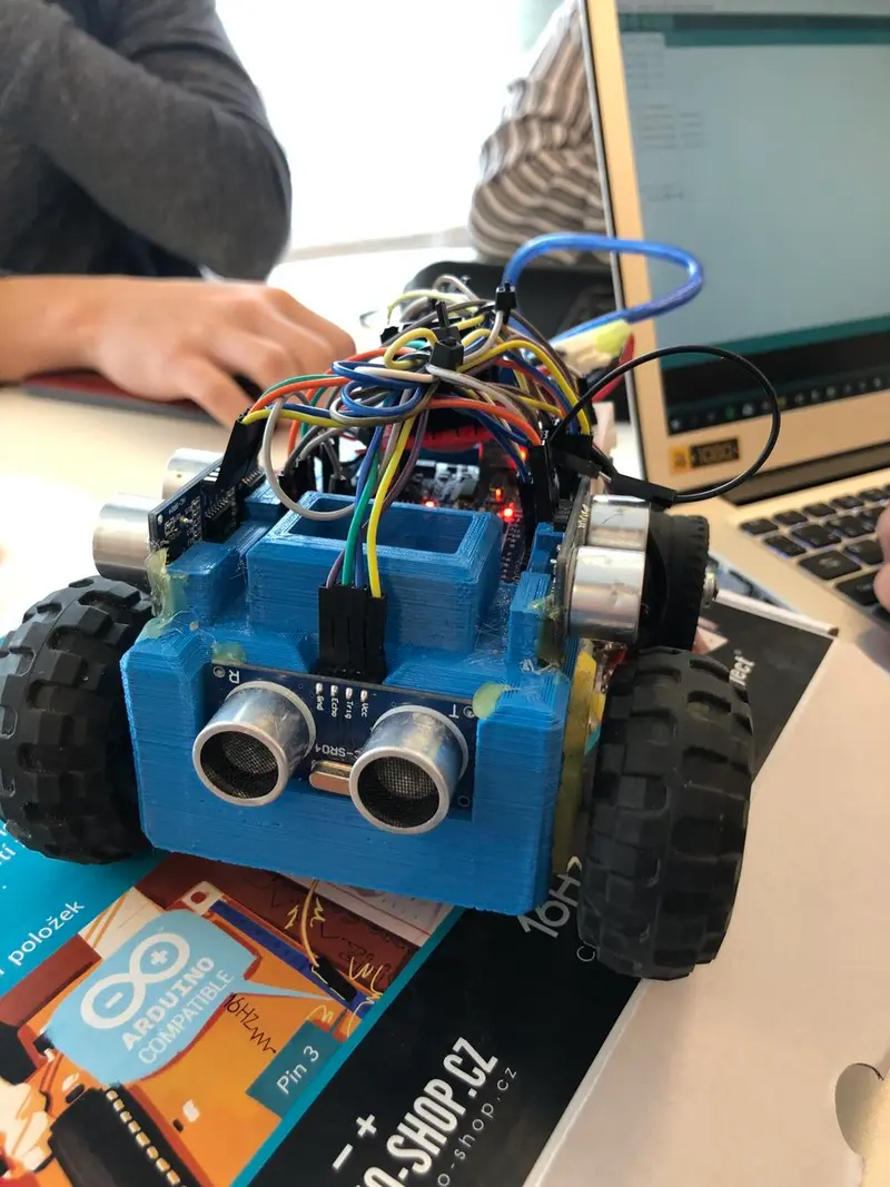 Aplikovaná informatika a soutěž KyberRobot 2019