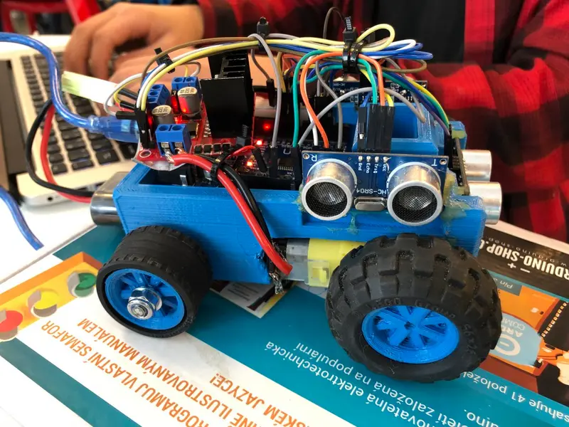 Aplikovaná informatika a soutěž KyberRobot 2019