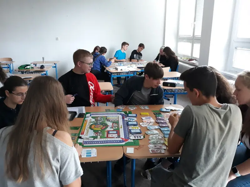 Rozvíjení finanční gramotnosti studentů I. ročníku - hra Finanční svoboda