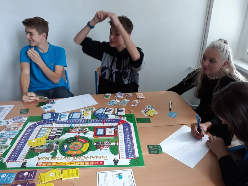 Rozvíjení finanční gramotnosti studentů I. ročníku - hra Finanční svoboda