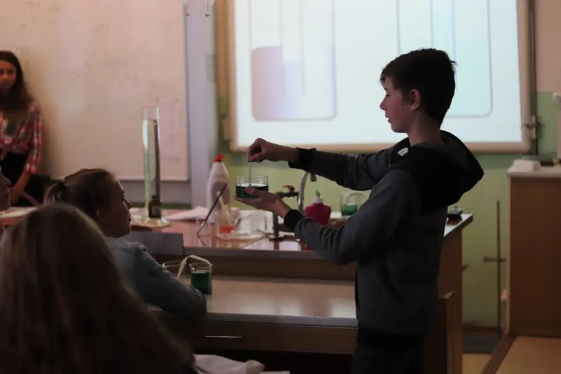 Dílna Voda - praktická výuka v terénu i laboratoři