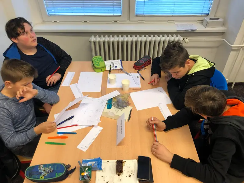 Mezinárodní metematicko - fyzikální soutěž NÁBOJ junior na Doctrina - PG