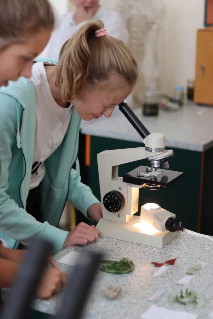 Dílna Voda - praktická výuka v terénu i laboratoři