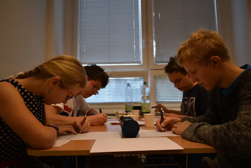 ÚSPĚCH NAŠICH STUDENTŮ NA MATEMATICKO-FYZIKÁLNÍ SOUTĚŽI DRUŽSTEV NÁBOJ JUNIOR