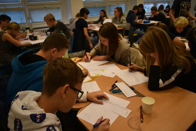 ÚSPĚCH NAŠICH STUDENTŮ NA MATEMATICKO-FYZIKÁLNÍ SOUTĚŽI DRUŽSTEV NÁBOJ JUNIOR