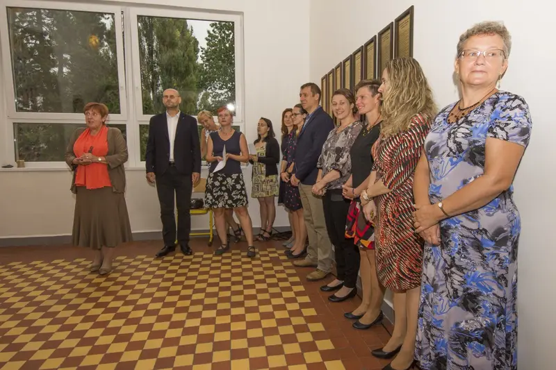 Primáni mají za sebou uvítací rituál "Ručičky"