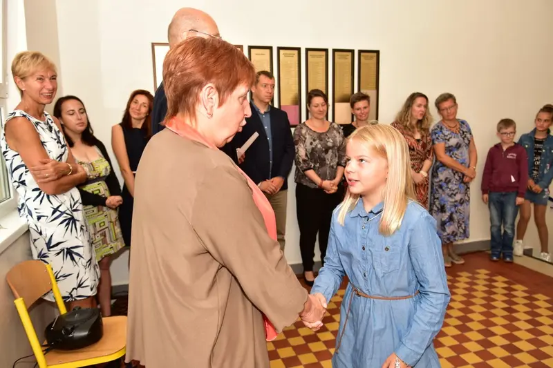 Primáni mají za sebou uvítací rituál "Ručičky"