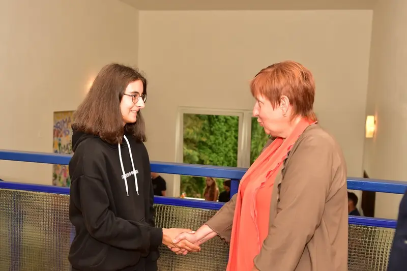 Studenti 1.ročníku zanechali první den ve škole svůj nepřehlédnutelný otisk