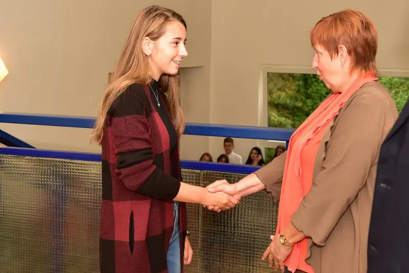 Studenti 1.ročníku zanechali první den ve škole svůj nepřehlédnutelný otisk