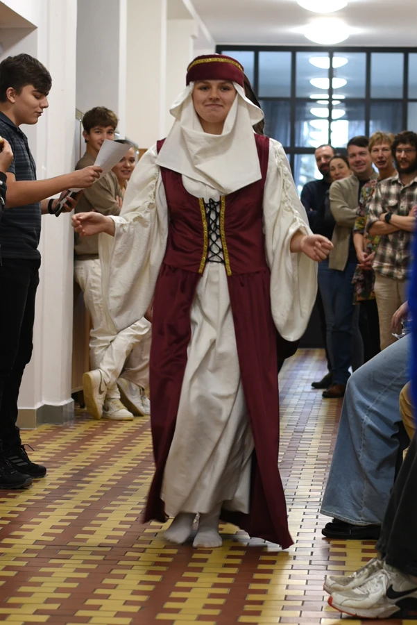 Historická modní přehlídka