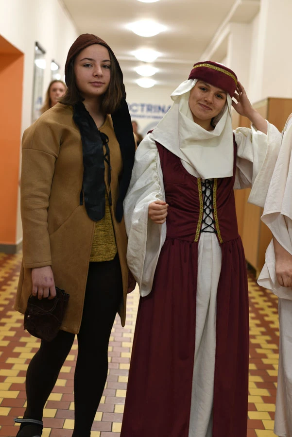 Historická modní přehlídka
