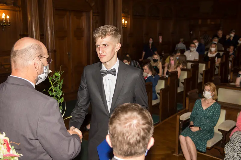 Předávání maturitních vysvědčení