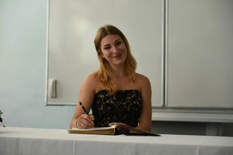 SLAVNOSTNÍ RAUT MATURITNÍCH ROČNÍKŮ