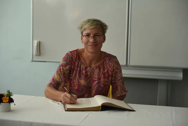 SLAVNOSTNÍ RAUT MATURITNÍCH ROČNÍKŮ