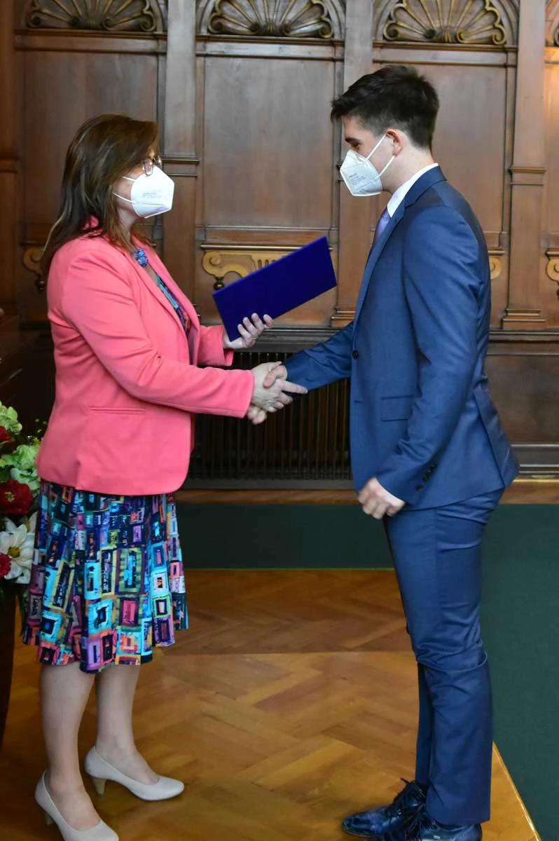 Předávání maturitních vysvědčení