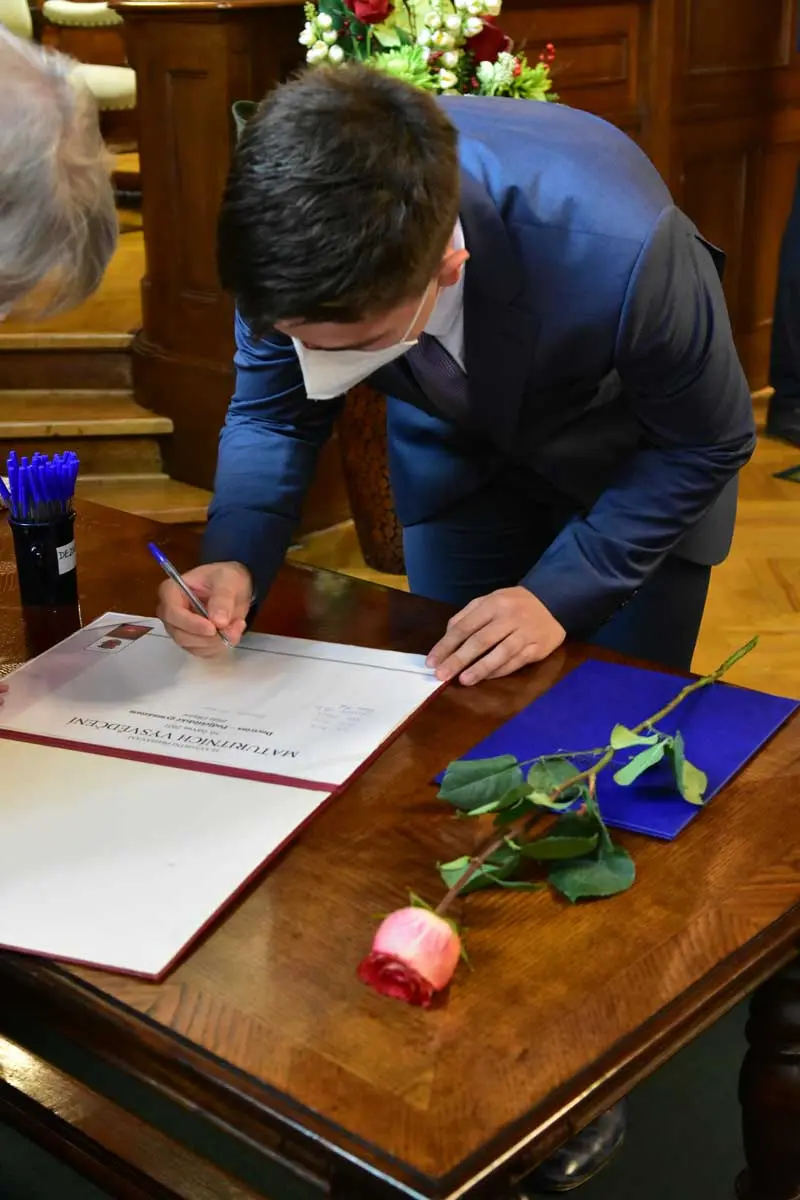Předávání maturitních vysvědčení