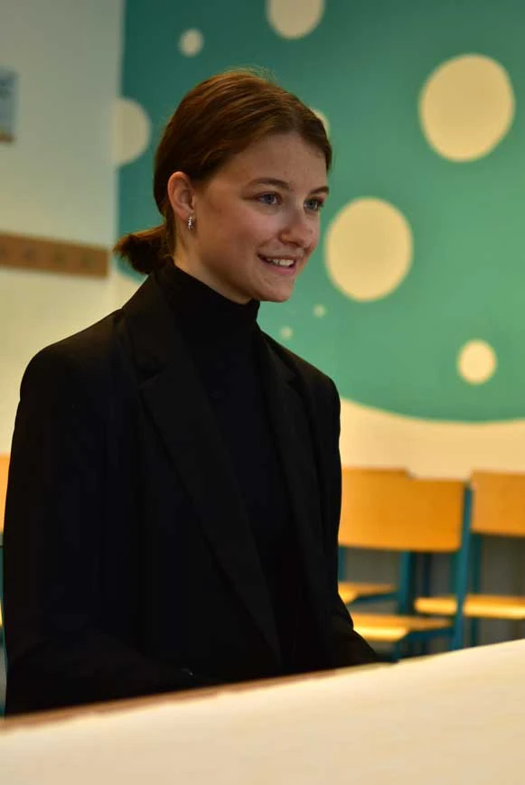 Obhajoby projektů v septimě a III. ročníku