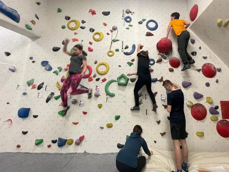 Svatý Valentýn v Boulder Pointu aneb tercie na stěnách