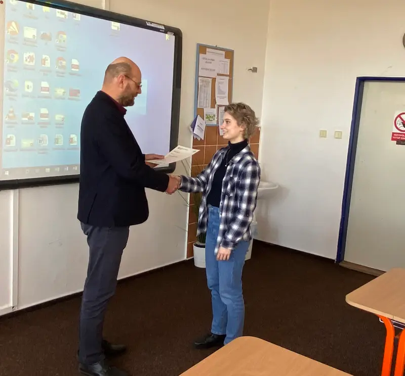 Předávání FCE a CAE certifikátů