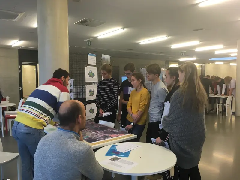 Studenti na GIS DAY