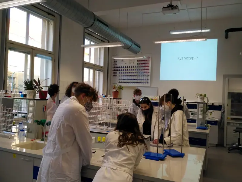 Sexta v laboratořích VŠCHT