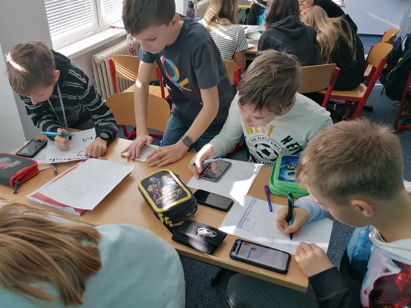 Netradiční hodina v KEKu