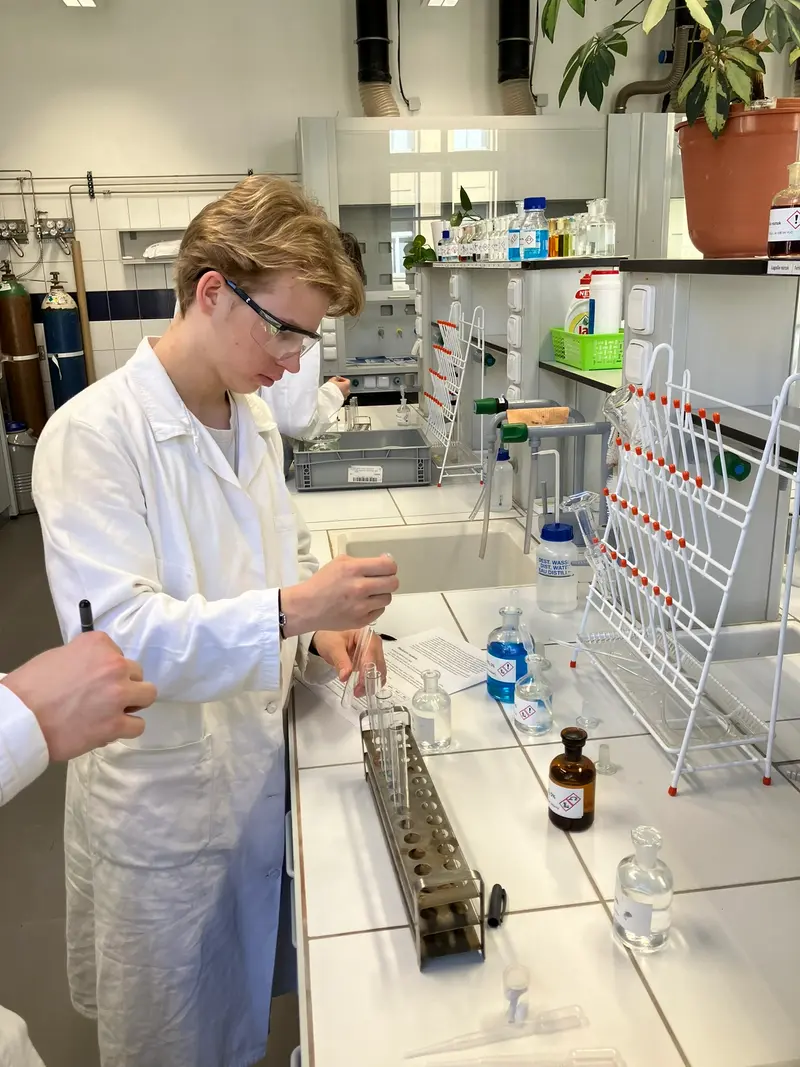 Návštěva laboratoří VŠCHT