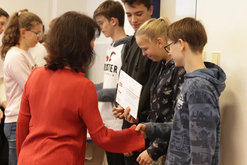 ÚSPĚCH NAŠICH STUDENTŮ NA MATEMATICKO-FYZIKÁLNÍ SOUTĚŽI DRUŽSTEV NÁBOJ JUNIOR