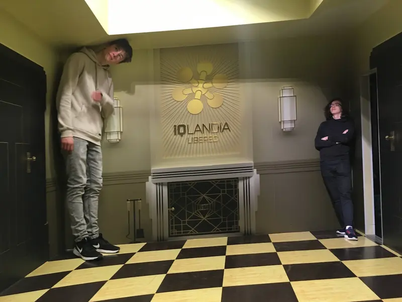 Sexta v iQLANDII