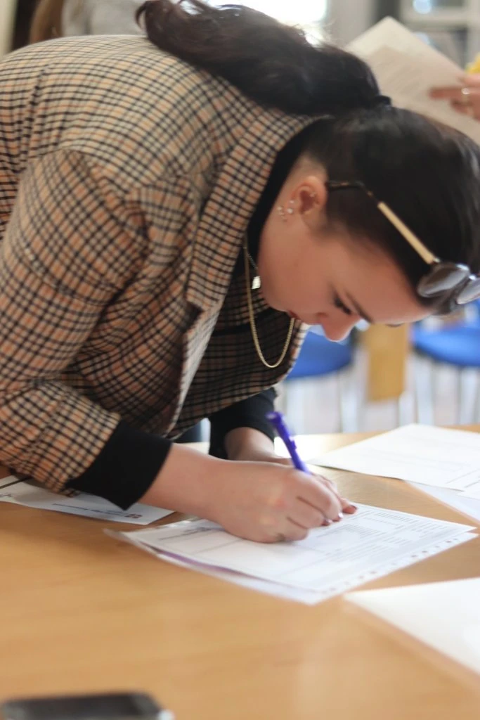 Předávání FCE certifikátů oktavánům