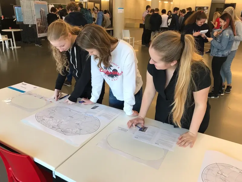 Studenti na GIS DAY