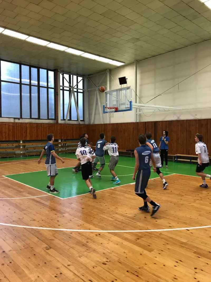 Úspěch našich basketbalistů na okresní palubovce