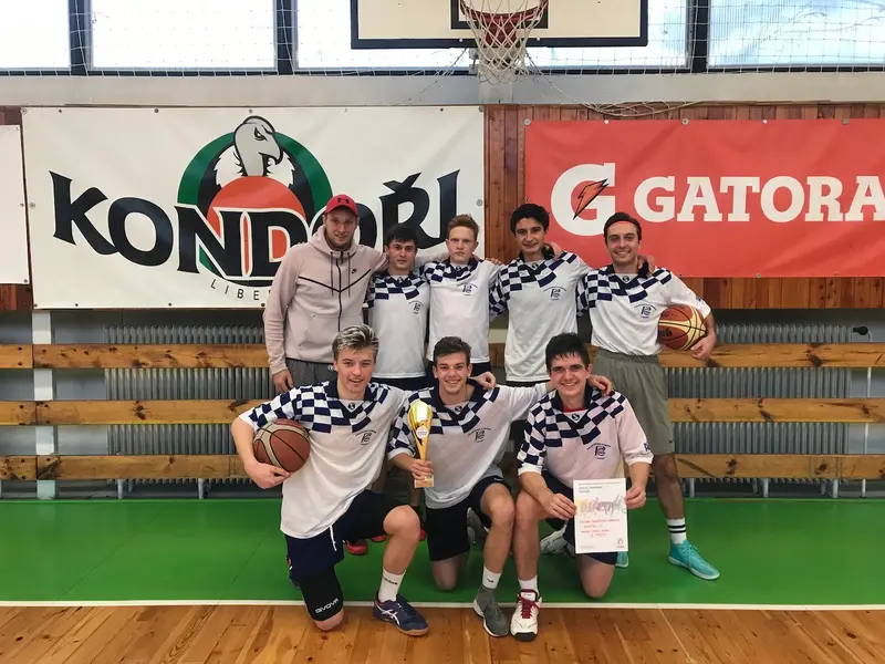 Úspěch našich basketbalistů na okresní palubovce
